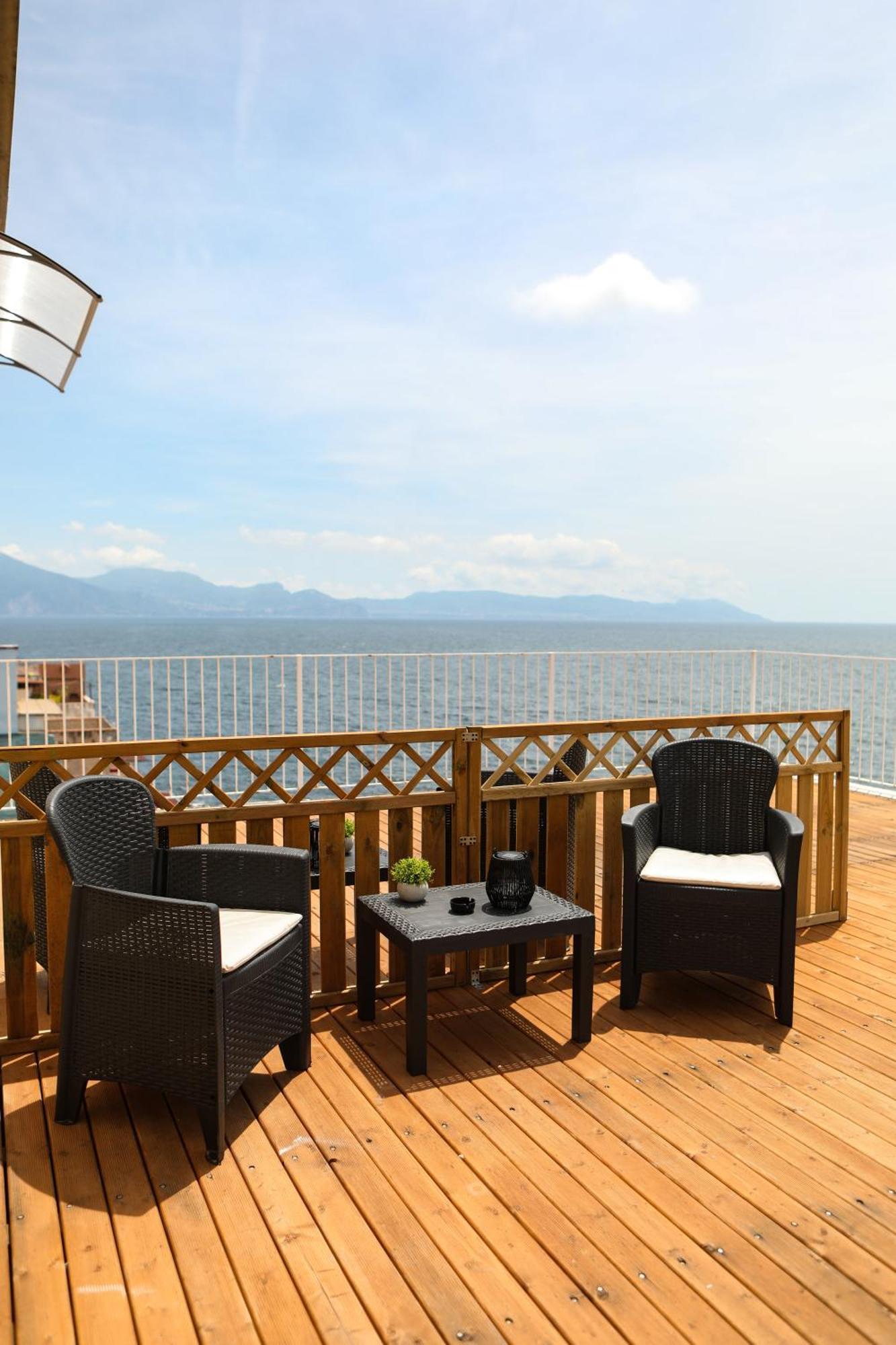 Charme Room&Relax Torre del Greco Buitenkant foto